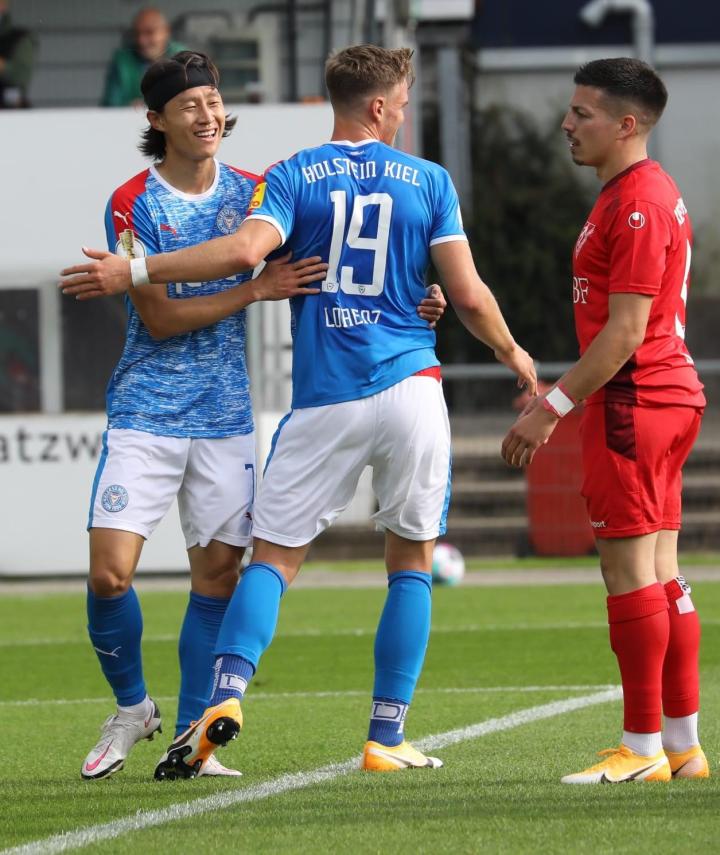 亚博-包含瓦伦西亚围绕德国杯绝杀压哨Uzi连续七场比赛得分超过刷新纪录，布莱顿围绕社区盾内部沟通看傻球迷的词条-亚博